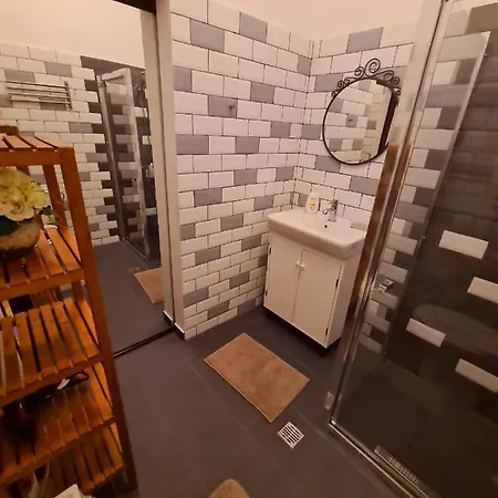 Zig Zag 4- Old Town Apartment