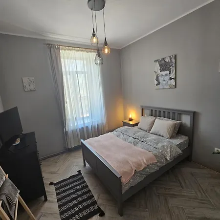 Zig Zag 4- Old Town Apartment *